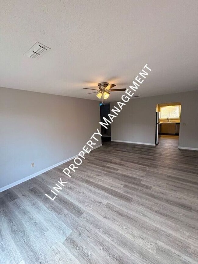 Building Photo - 3403 Gail Dr