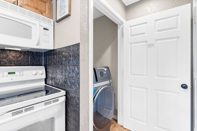 Building Photo - Charming 2BR Condo in Branson