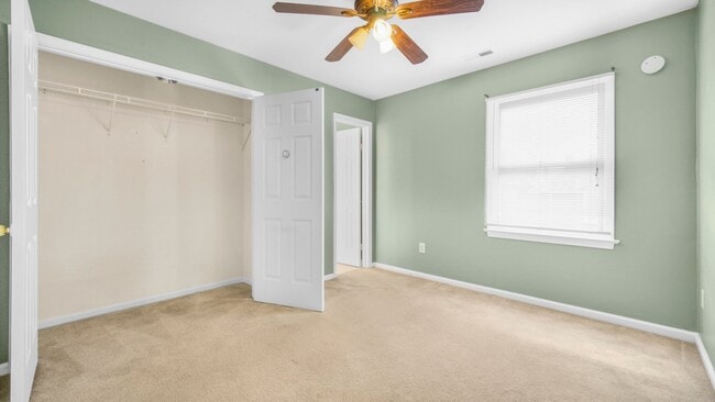 Building Photo - UPDATED 2BR/2.5 BA Condo with Garage in the Heart of Ghent