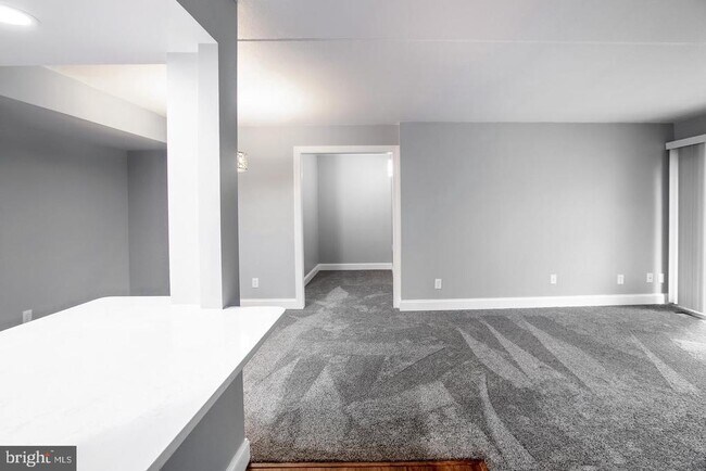 Building Photo - 188 Old Forge Crossing