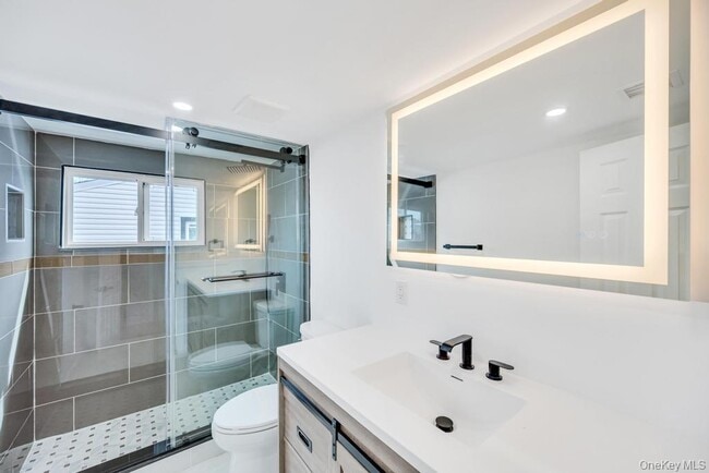 Building Photo - 207 August Rd