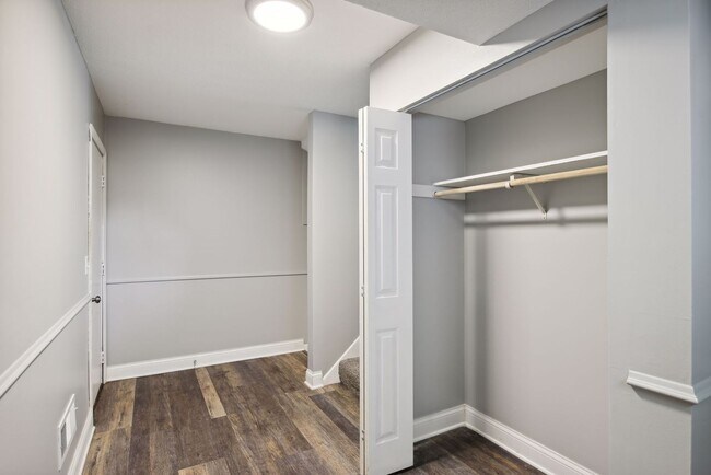 Building Photo - 3613-3615 Rhode Island Ave South