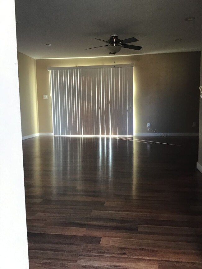 Building Photo - 1291 Creswell Dr