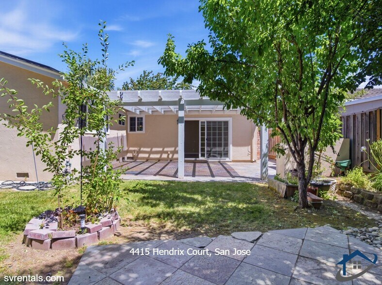Building Photo - 4415 Hendrix Ct