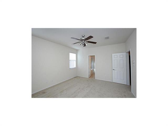 Building Photo - 1407 Hazelwood Dr