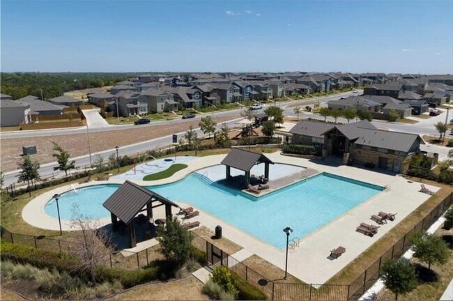Building Photo - 10805 Meris Ln