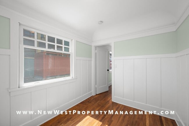 Building Photo - Charming Sherman Heights 2-Bedroom, Available Now!