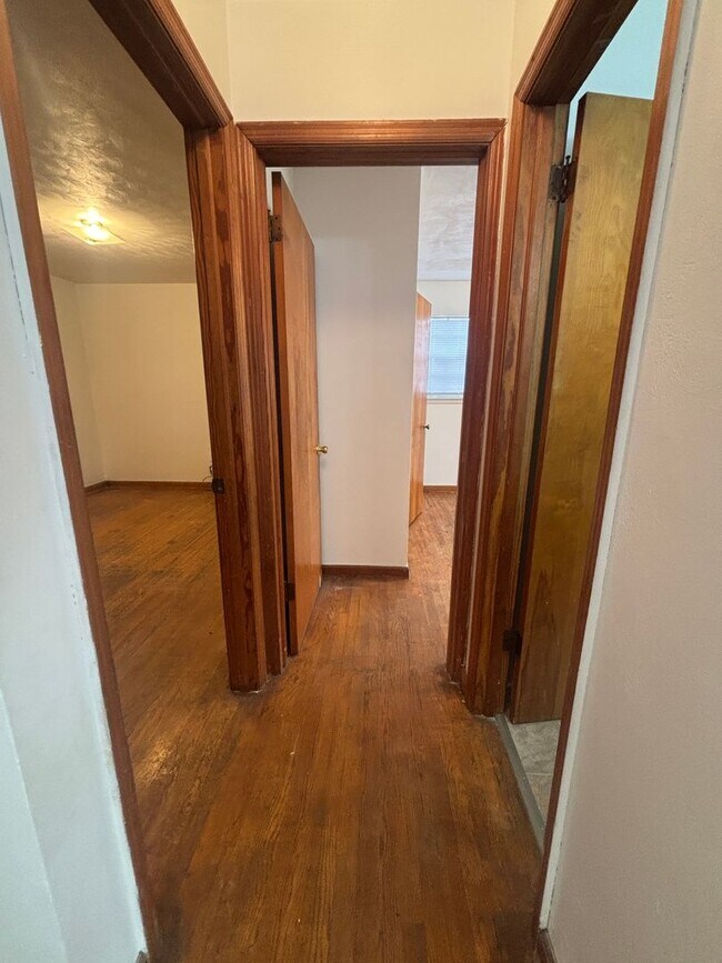 Building Photo - Idlewild Property