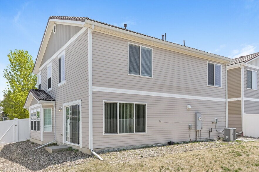 Building Photo - 5547 Jericho St
