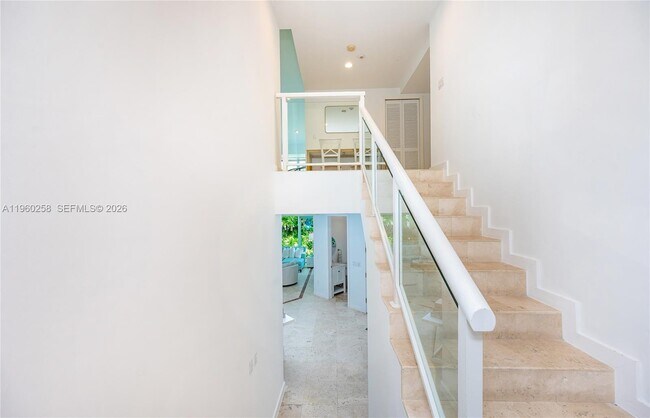 Building Photo - 650 Curtiswood Dr