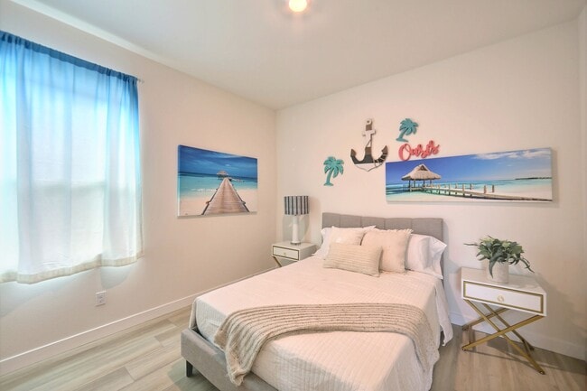 Building Photo - 2585 E Embry Ln