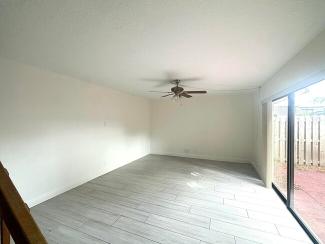 Building Photo - 282 Arabian Rd