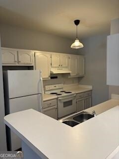 Building Photo - 2700 Pine Tree Rd NE