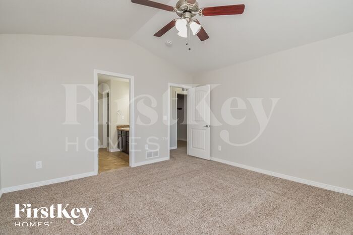 Building Photo - 7495 Araia Dr