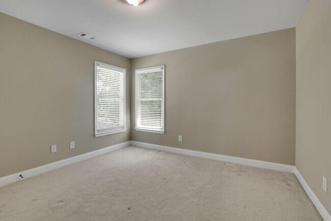 Building Photo - 1225 Mcminn Way