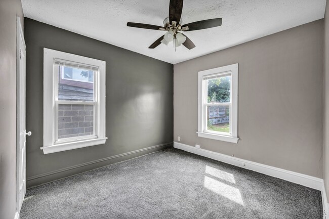 Building Photo - 12730 Barrington Ave