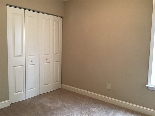 Building Photo - 112 Summerdale Dr