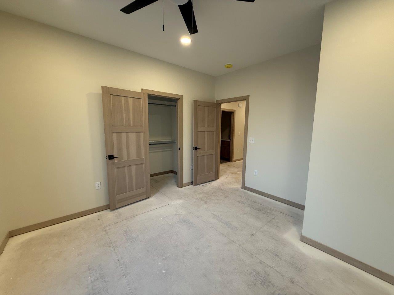 Building Photo - 2324 Sweetgrass Dr