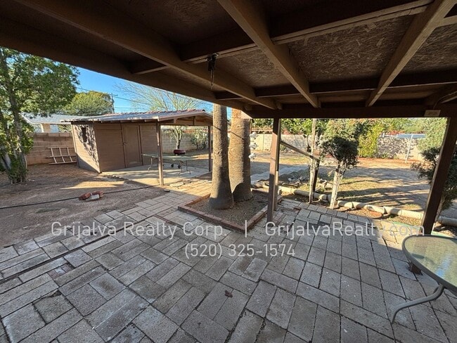 Building Photo - Cute 2 Bedroom House for Rent - Close to Reid Park  (22nd St/Tucson)