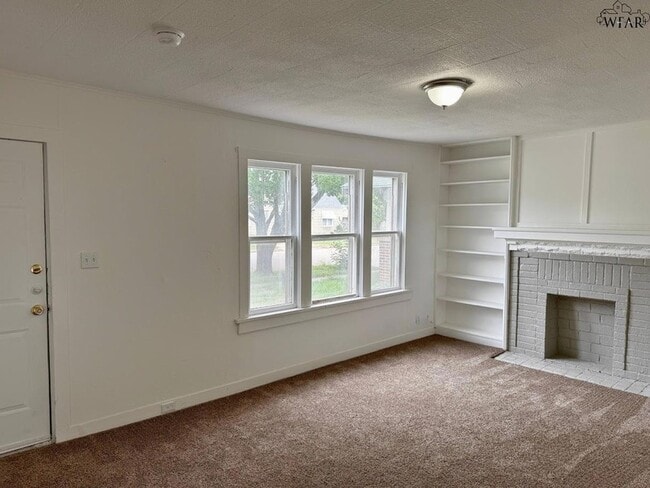 Building Photo - 2209 Talunar Ln