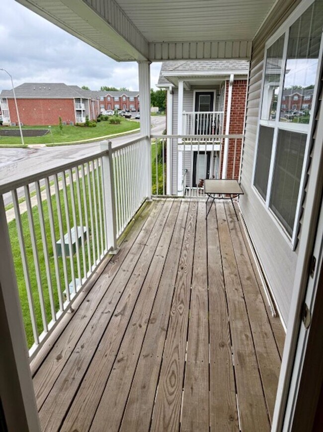 Building Photo - 272 Audley Ave