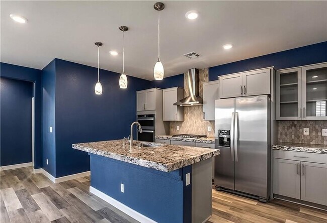 Building Photo - Beautiful Single-Story Home with Pool & Private Backyard Oasis