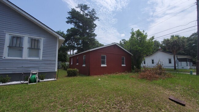 Building Photo - 1111 Georgia Ave