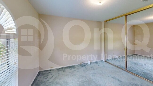 Building Photo - 2212 Canyon Valley Trail