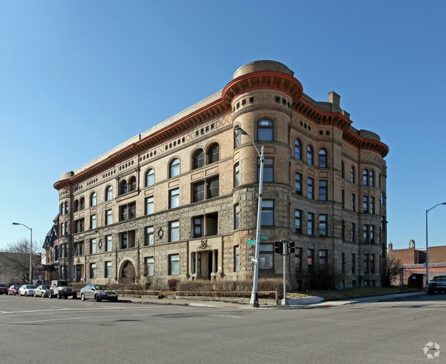 Coronado Apartments II 3751 2nd Ave Detroit MI 48201 Apartment Finder