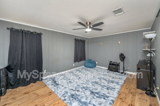 Building Photo - 113 Marimba St