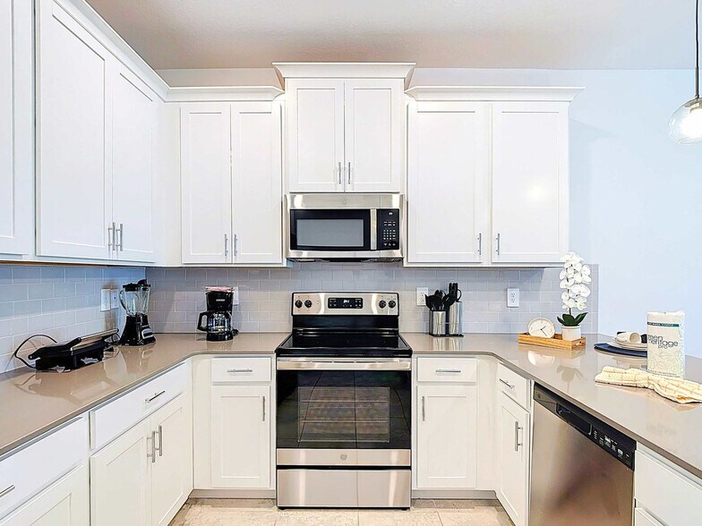 Building Photo - 8863 Cabot Cliffs Dr