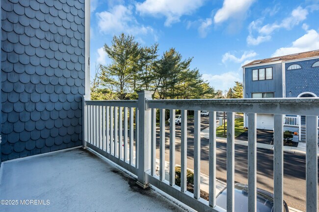 Building Photo - 4 Black Pine Ln