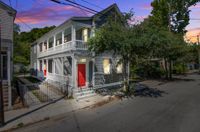 Building Photo - 63 Drake St