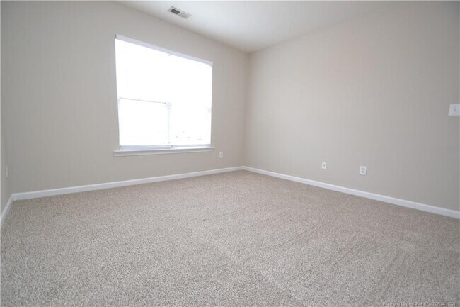 Building Photo - 7830 Clover Creek Ct