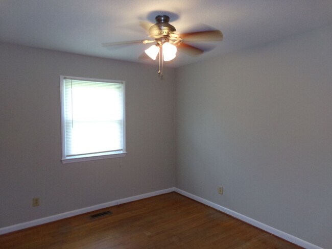 Building Photo - Charming Home in Havelock