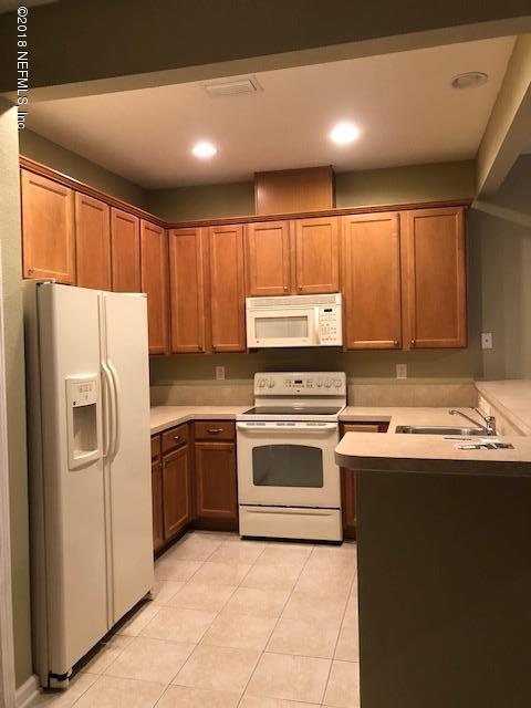 Building Photo - 13498 Essence Ct