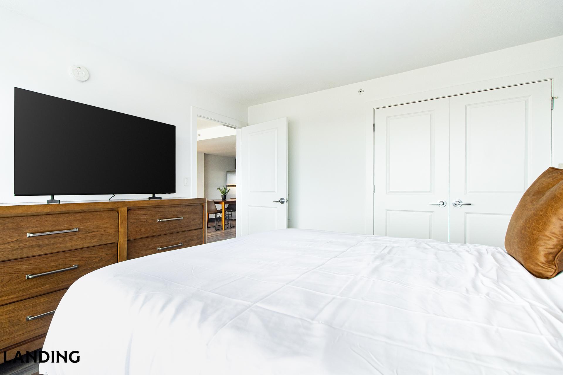 Building Photo - 50 Morgan St N