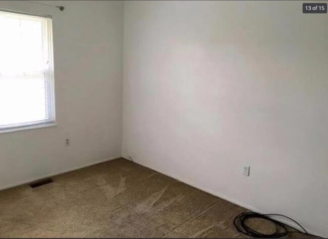 Building Photo - 2108 Thaler Ave