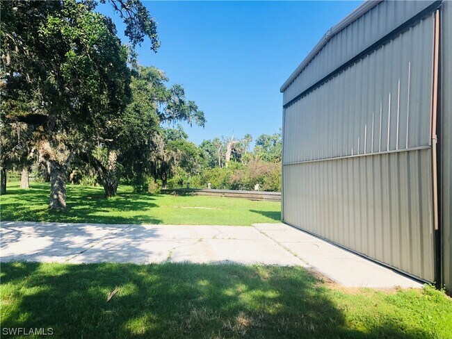 Building Photo - 17651 Cypress Creek Rd