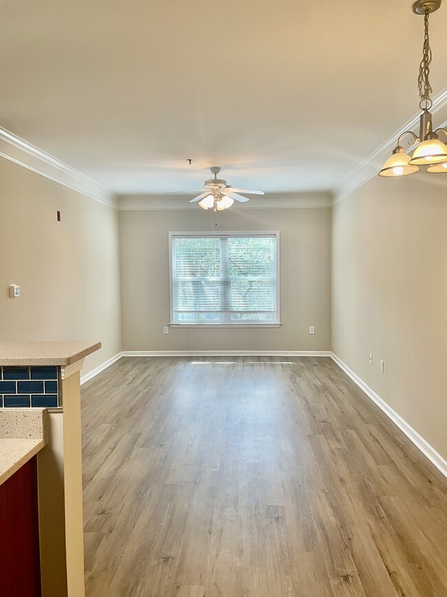 Building Photo - 1755 Central Park Rd