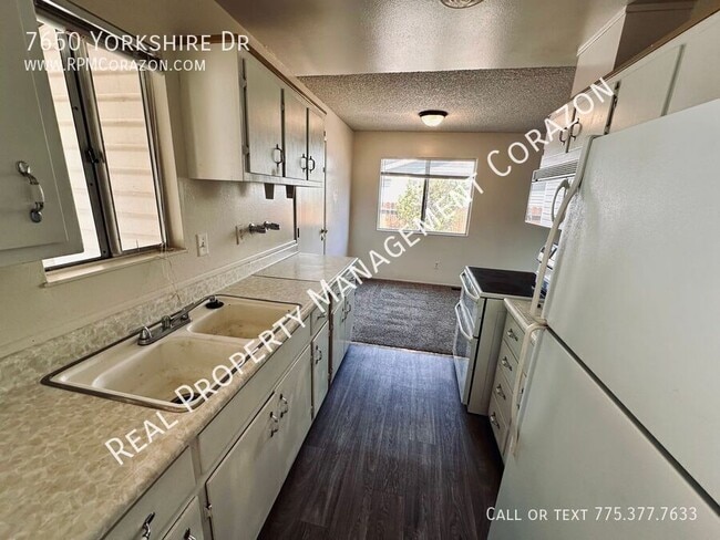 Building Photo - 7650 Yorkshire Dr