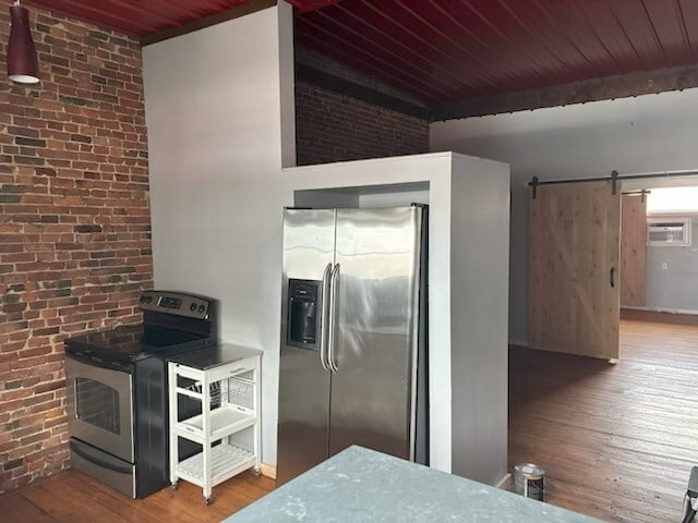 Kitchen/livingroom - 923 Elm St