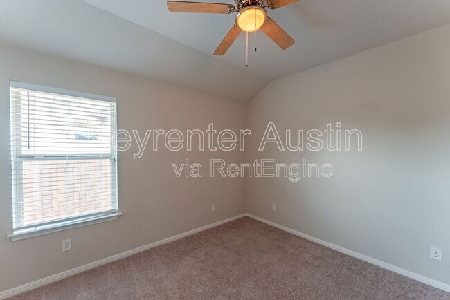 Building Photo - 113 Caney Cv