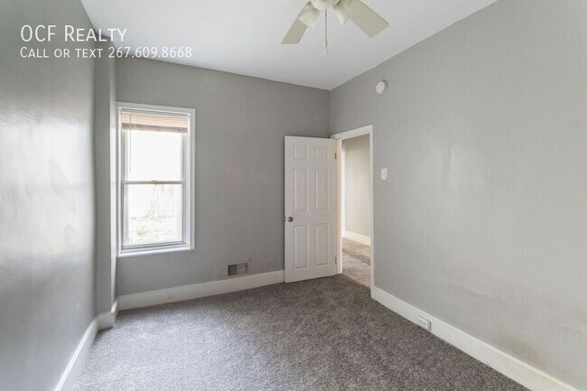 Building Photo - 3943 Terrace St