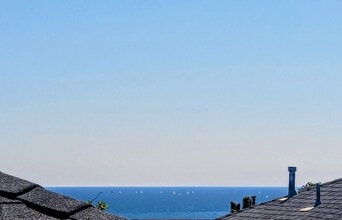 Building Photo - 406 Via Alegre