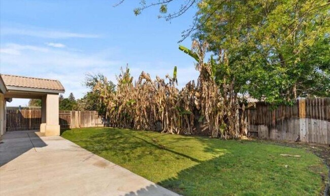 Building Photo - Beautiful House for Rent NW Bakersfield - ...