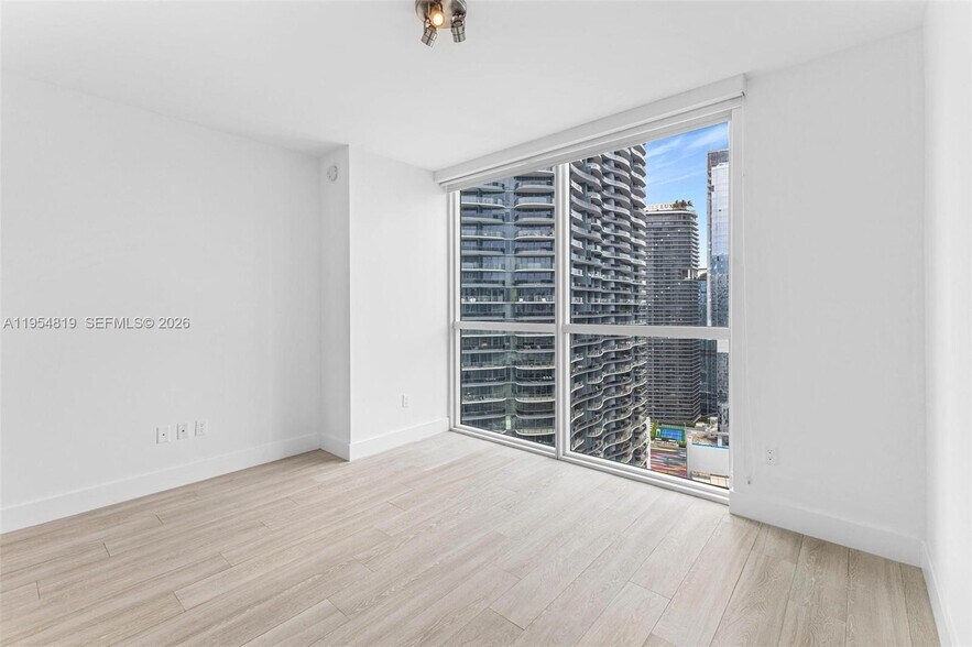 Building Photo - 1080 Brickell Ave