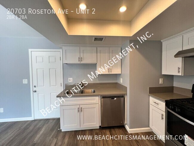Building Photo - 20703 Roseton Ave