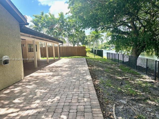 Building Photo - 9870 NW 10th Ct