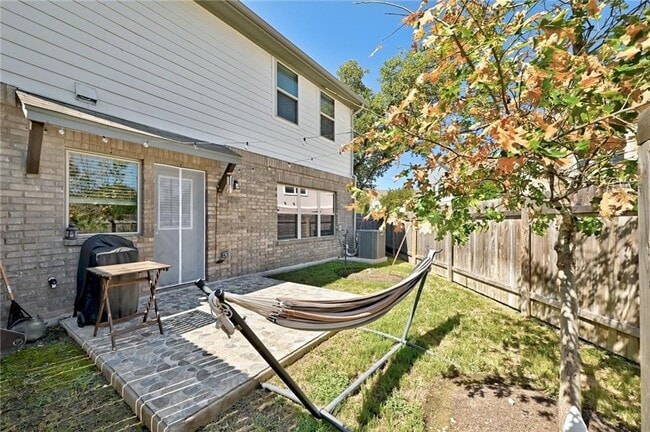 Building Photo - 12813 Leatherback Ln